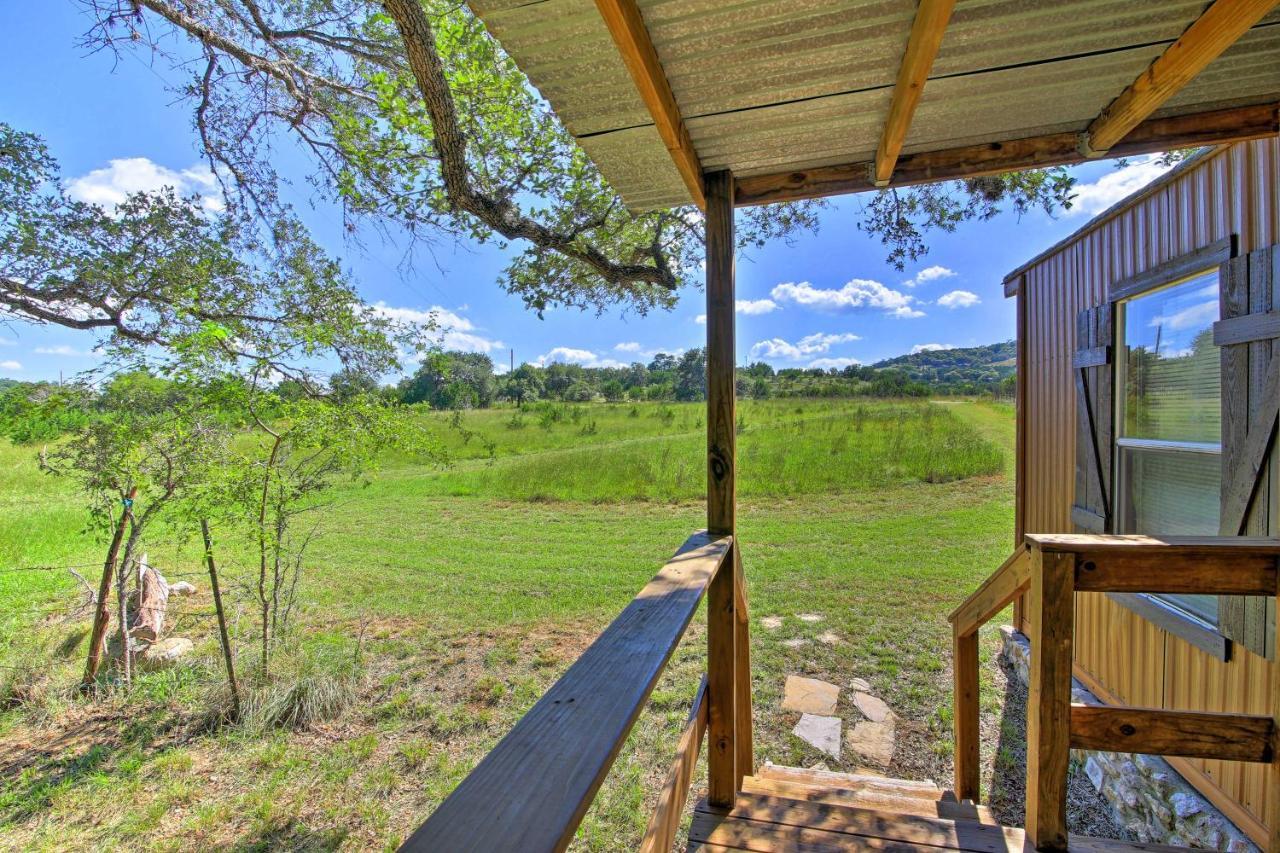 Quiet Utopia Cabin With Deck And Mountain Views! Екстериор снимка